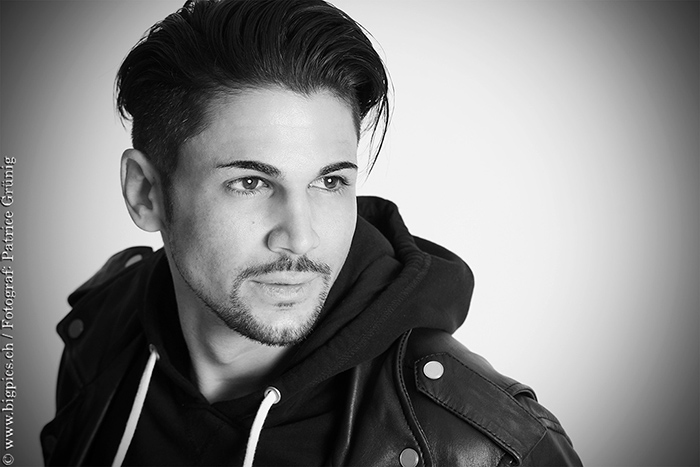 Männer-Fotoshooting im Studio Solothurn – Markantes Porträt mit professioneller Schatten- und Lichtführung