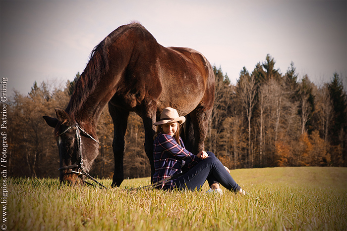 atürliche Pferdefotografie und Tier-Shootings Outdoor in der Region Olten – Tierporträts im Grünen.